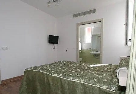 Lafon - Face à L'océan 2*